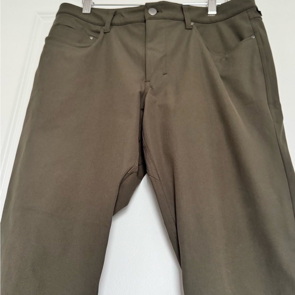 Lululemon ABC Skinny 5 Pocket Pant | Men’s 32x29 | Dark Olive | Worn 5x